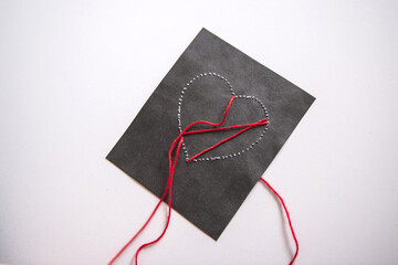 Making a postcard with a heart using thread printing