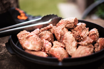 Stifado aus dem Dutch Oven