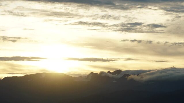 15 second time lapse of the sun rising over the mountains in Homer, Alaska