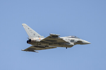 Dassault Rafale presentation at an air show 