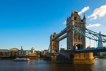 Fototapeta na wymiar Tower Bridge by river thames in London, england, UK