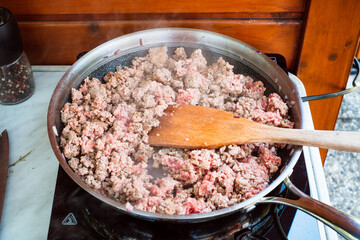 Lasagne aus dem Dutch Oven