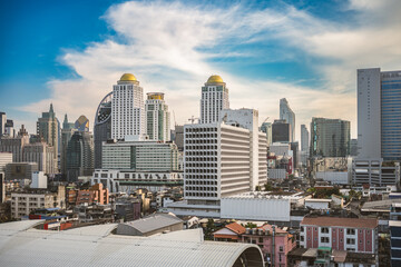 Fototapeta na wymiar Cityscape of Bangkok Thailand. In which Bangkok Is the administrative center for education, transportation Finance, banking, commerce, communication, and the prosperity of the country..