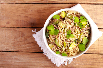 Mincemeat, pepper and zucchini noodles