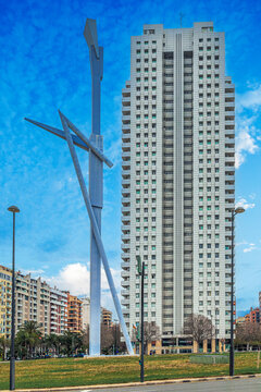 Parotet, a monument in the roundabout of Pla&ccedil;a d'Europa, Valencia, Spain