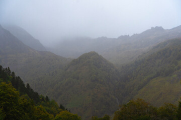 Paisaje del Pirineo Frances en Otoño