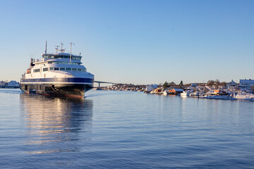 Fototapeta premium MF LODINGEN is a Ro-Ro/Passenger Ship and is sailing under the flag of Norway. MF Lødingen» is a gas-powered car ferry built in Gdańsk, in 2012 for the shipping company Torghatten Nord.Norway