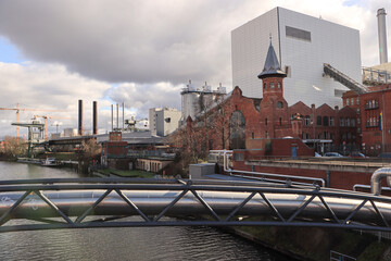 Berliner Industriearchitektur; Blick zum Kraftwerk Moabit am Berlin-Spandauer-Schifffahrtskanal