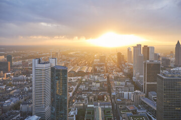 Obraz premium Aerial view at sunset of the city of Frankfurt in Germany.