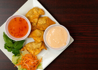 Fried wontons