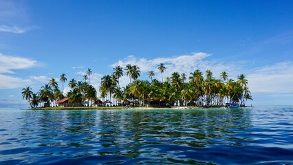 View of the Pelicano Island, one of the most famous islands of the San Blas archipelago, Panama.