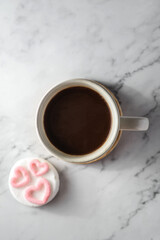 hot chocolate with marshmallow hearts