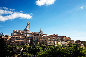 Fototapeta na wymiar panorama of old city in siena italy