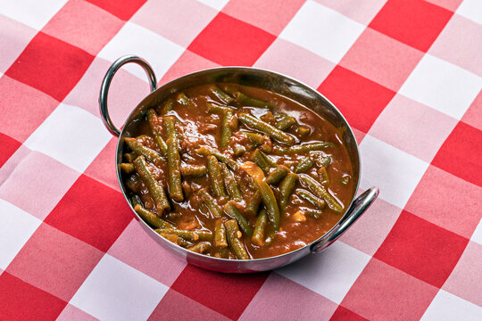 Green Beans In Tomato Souce