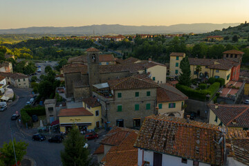 Fototapeta na wymiar Drone photography of old italian mountain town