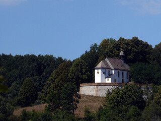 Fototapeta na wymiar Sankt Georg Kapelle in Gunzendorf
