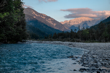 Abendstimmung am Wildbach