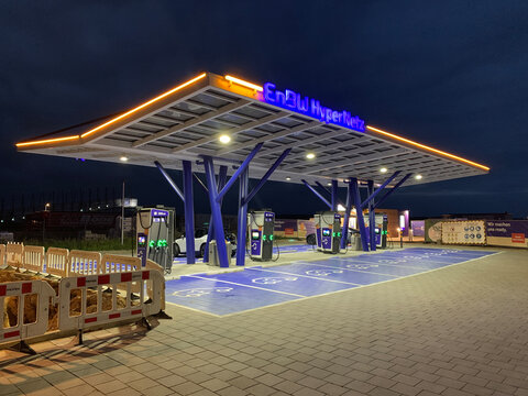 Neubau einer EnBwHypernetz Stromtankstelle