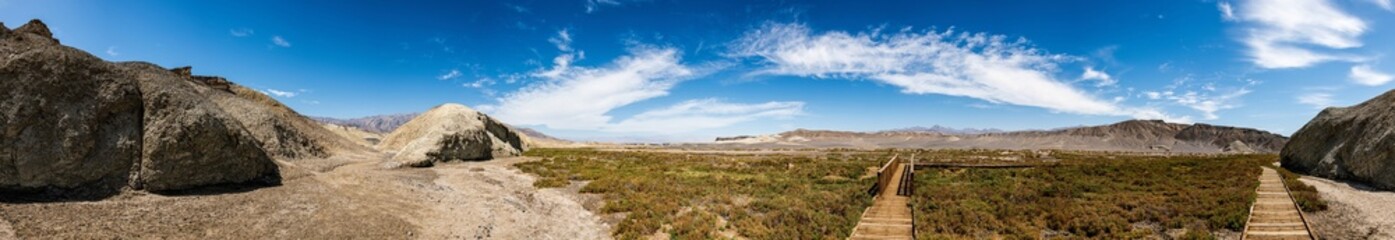 Fototapeta na wymiar Panorama of Salt Creek Interpretive Trail - Death Valley