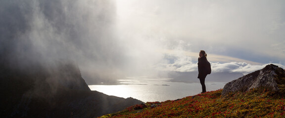 Lofoten hike, Møntinden mountain on Flakstadøy II © Ivan Cernicky