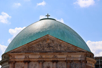 römisch-katholische St.-Hedwigs-Kathedrale am Bebelplatz