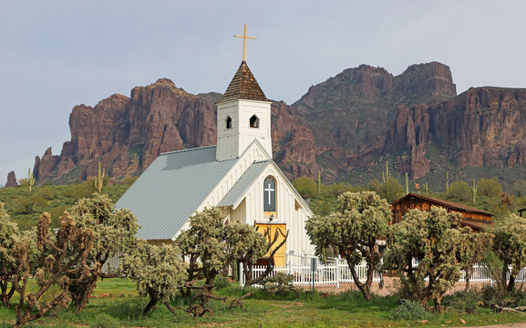 Elvis Memorial Chapel - Arizona