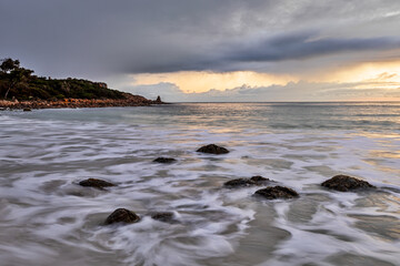 Obraz premium Long exposure rocks on Castle Rock Beach, Dunsborough