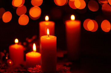ロウソクとイルミネーション