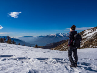 Fototapeta na wymiar Trekking scene on the mountains of Lake Como