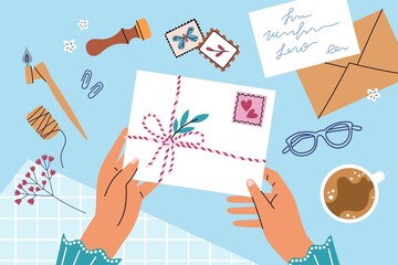 Obraz premium Woman hands holding envelope with letter. postage card with stempel, romantic paper greeting message, handmade postcard, vector illustration