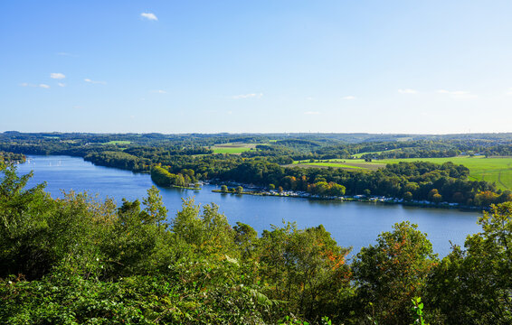 View from the Korte cliff near Essen. Viewpoint at Lake Baldeney.
