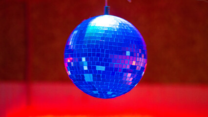 Mirror ball 