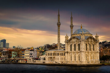 Fototapeta na wymiar Ortakoy Mosque on the banks of the Bosporus. Istanbul, Turkey.