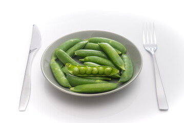 食卓に出されたグリーンピース