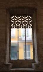 valencia la lonja arquitectura gótica ventana interior  4M0A6962-as23