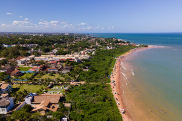 Imagem aérea da Praia dos Fachos na cidade da Serra no litoral do estado do Espírito Santo. Costa...