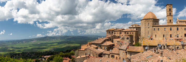Fototapeta na wymiar Panorama of the medieval town Volterra
