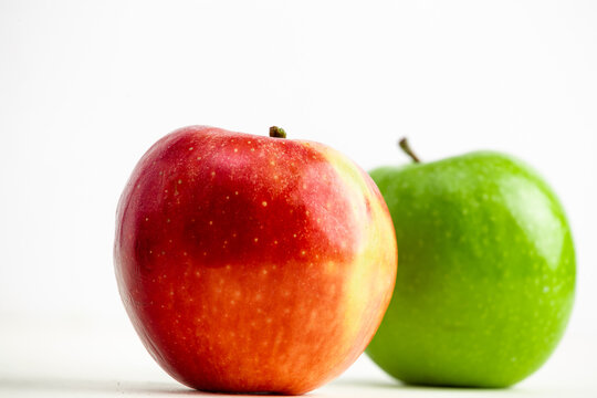 red and green apples