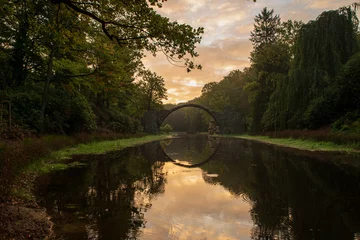 Papier Peint photo Le Rakotzbrücke View of Devils bridge in Germany in Saxony