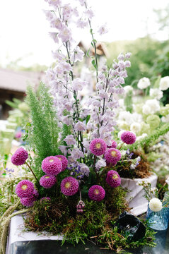Floral wedding arrangement