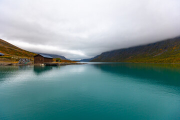 Fototapeta na wymiar Norwegia jezioro Gjende