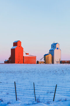 Mossleigh Grain Elevators