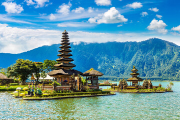 Pura Ulun Danu Beratan Bedugul temple