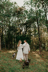 Fototapeta premium Couple love in the field romantic