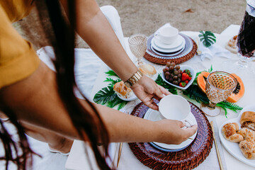 beach wedding picnic
