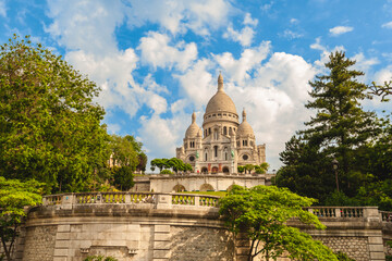 Fototapeta premium Sacre Coeur Cathedral in Montmartre, Paris, France