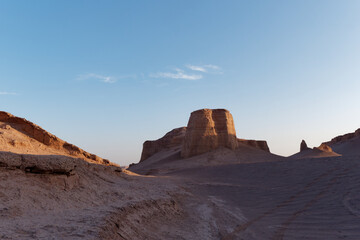 Fototapeta na wymiar Scenic view of the beautiful Dasht-e Lut Desert and its rock formations (Kaluts) in Kerman province, Iran