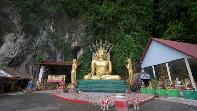 Buddha statue at the cave temple