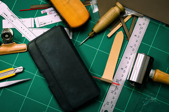 vintage leather phone pouch handmade