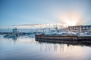 Fototapeta na wymiar Sunrise, early morning in Falmouth harbour, Cornwall